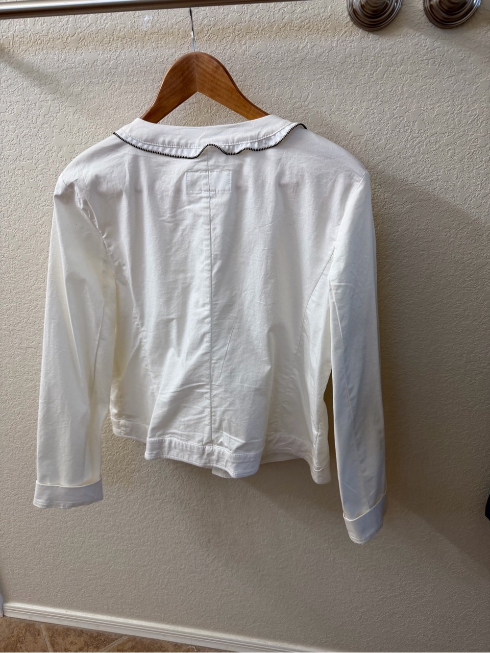 Michael Kors Cream Ruffle-Trim Utility Jacket Vintage - Picture 2 of 4